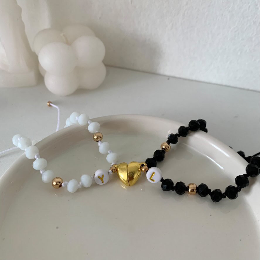 Pulseras imantadas para parejas, doradas con iniciales