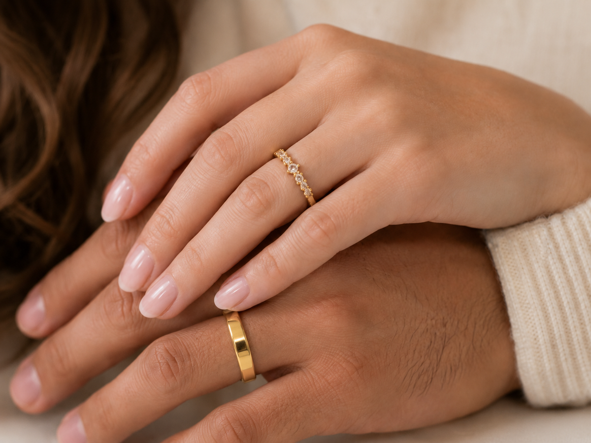 Anillos de promesa Pandora para parejas, modelo Cristal en dorado