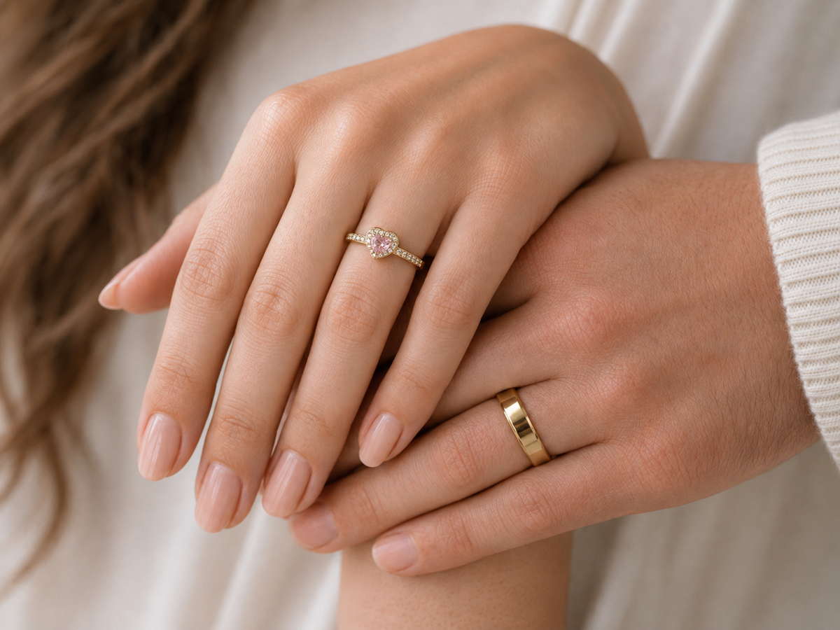 Anillos de promesa Pandora para parejas, modelo Magenta en dorado
